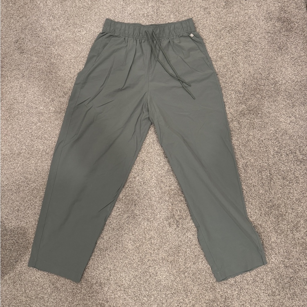 Calia Sage Green Cropped Jogger Pants Size Small Athleisure